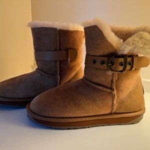 EMU Angels Lo Sheepskin Ankle Boot Chestnut - Like New...only AFFORDABLE!
